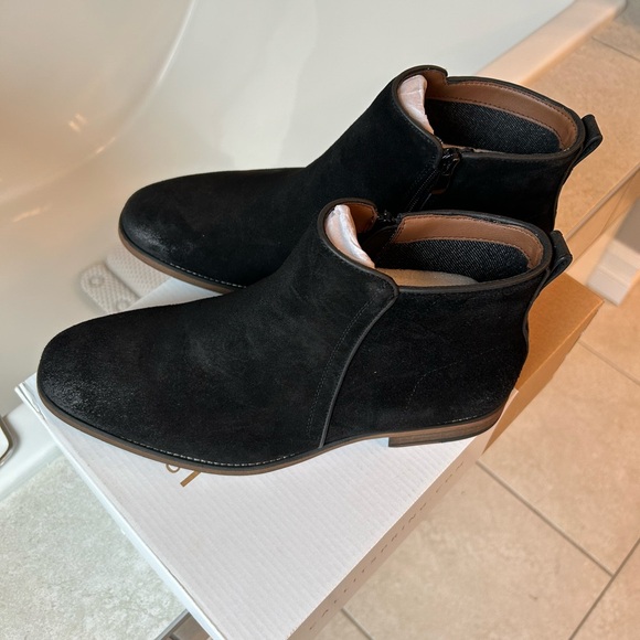Brand new Men’s Chelsea boots - Picture 3 of 10